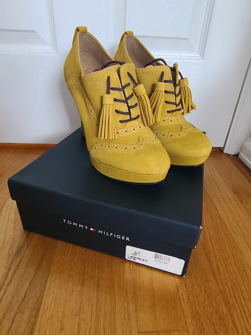 Tommy Hilfiger Yellow Suede Pointed Toe Stiletto Pumps